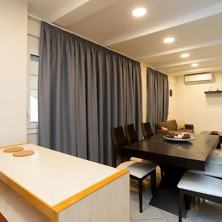 Hestia Apartment! Selanik